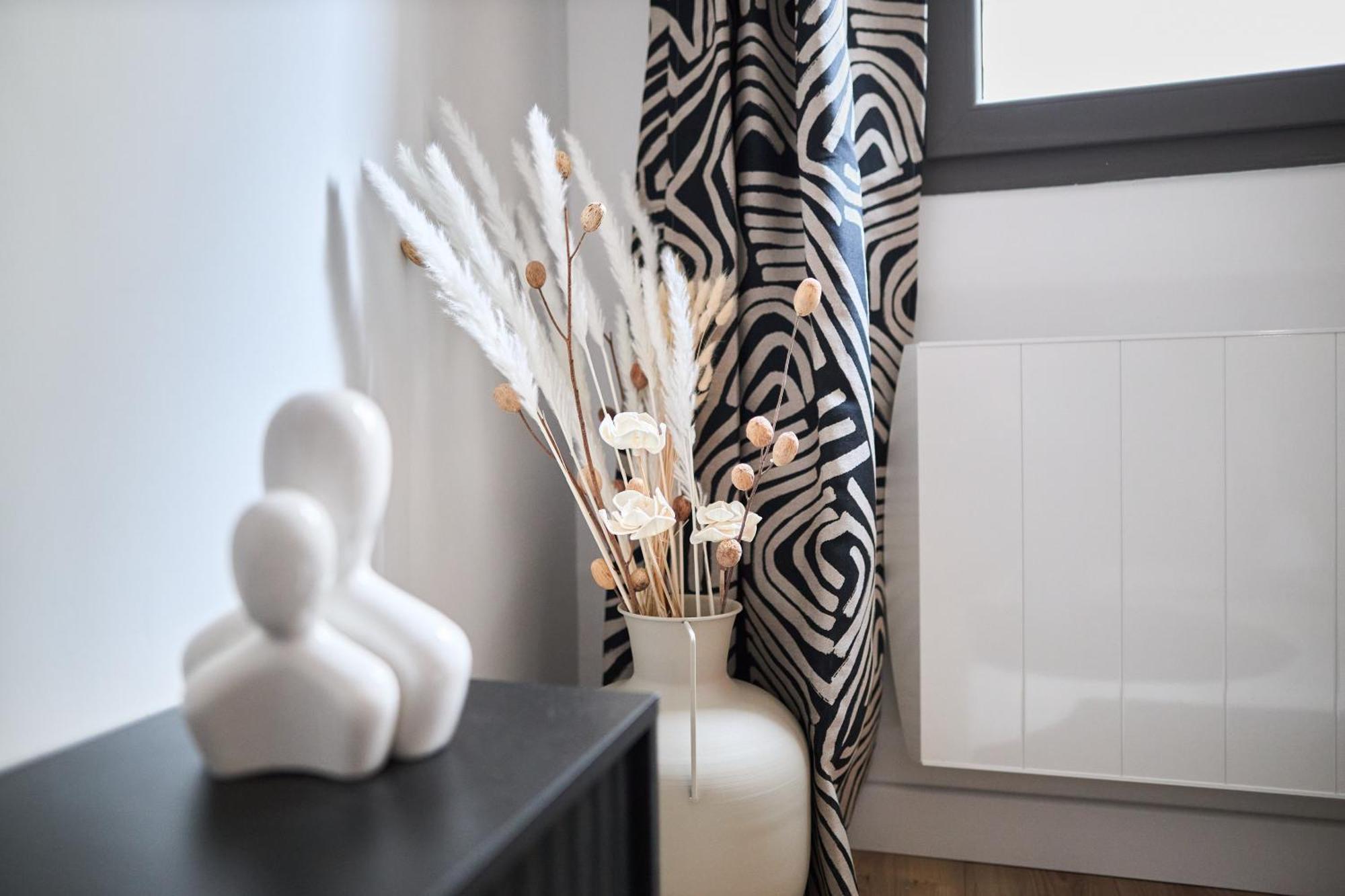 ריימס Mm Suites Town House Terrasse מראה חיצוני תמונה